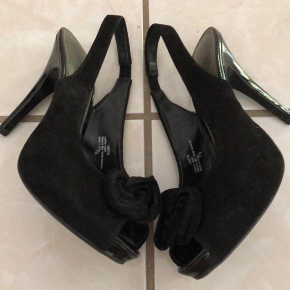 2FOR15✅ Black slingback heels - Picture 2 of 2